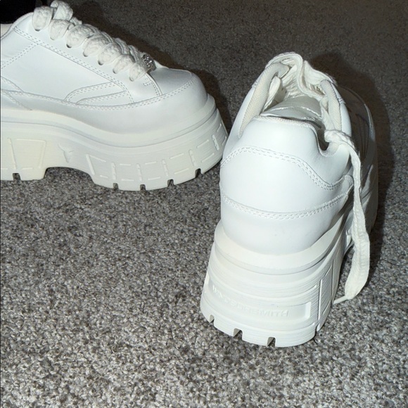 Windsor Smith White Platform Sneakers - Picture 5 of 5